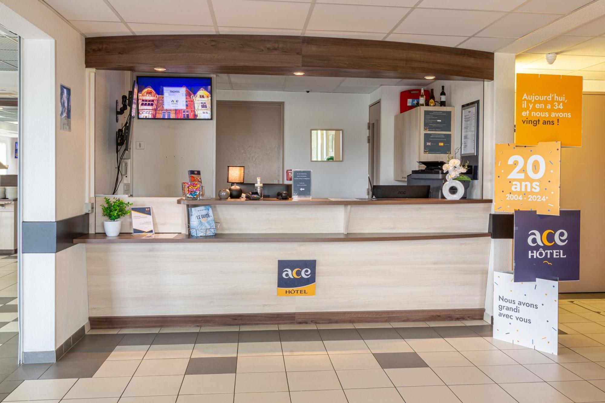 Ace Hotel Chateauroux Deols Εξωτερικό φωτογραφία